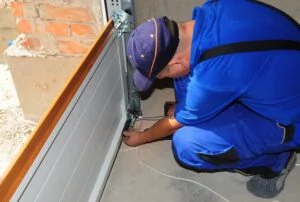Garage Door Repair in Austin